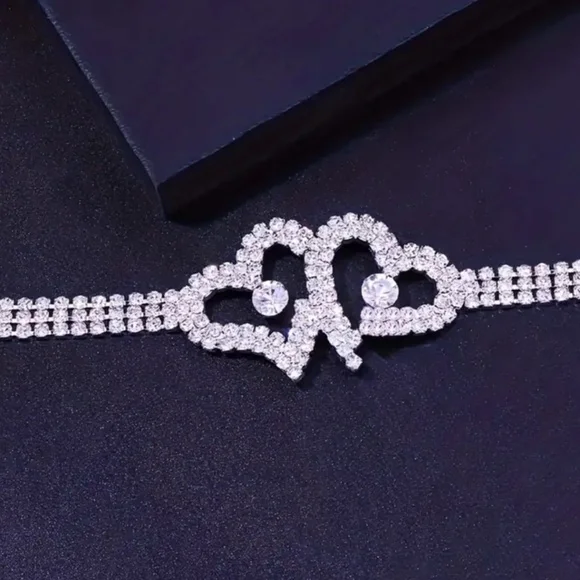 🔥Dazzling Heart~shaped Bling Anklet~New in package - Picture 3 of 6